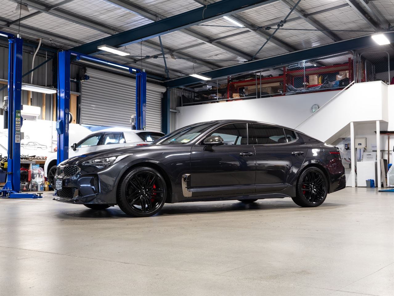 Vehicle image 5