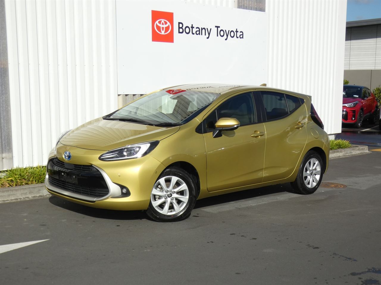Vehicle image 1