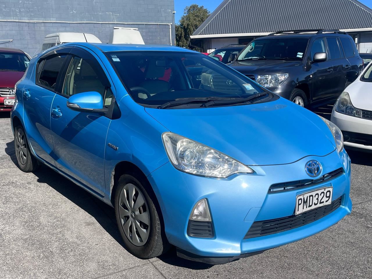 Vehicle image 5