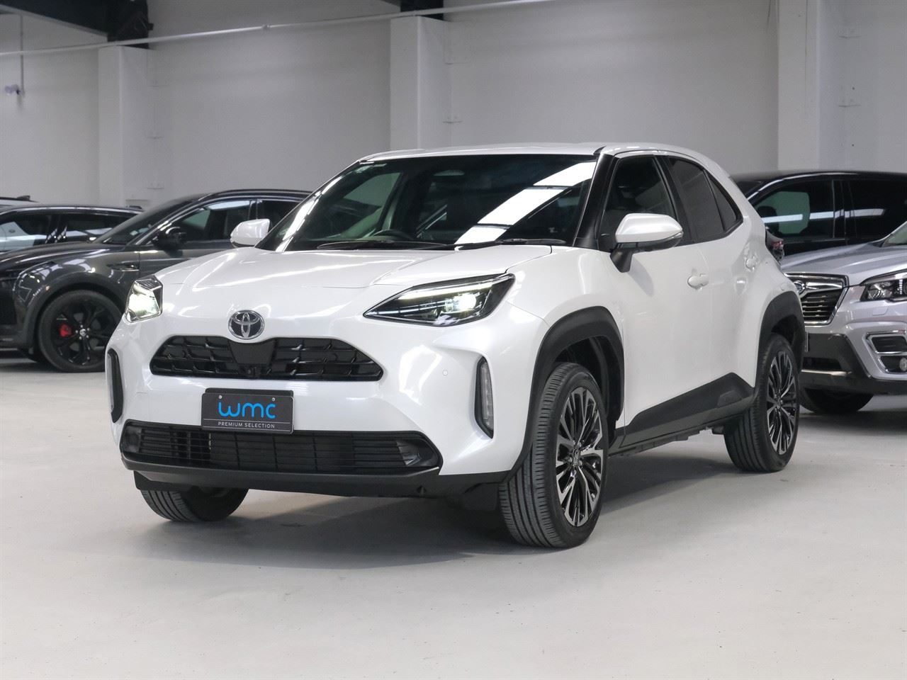 Vehicle image 4