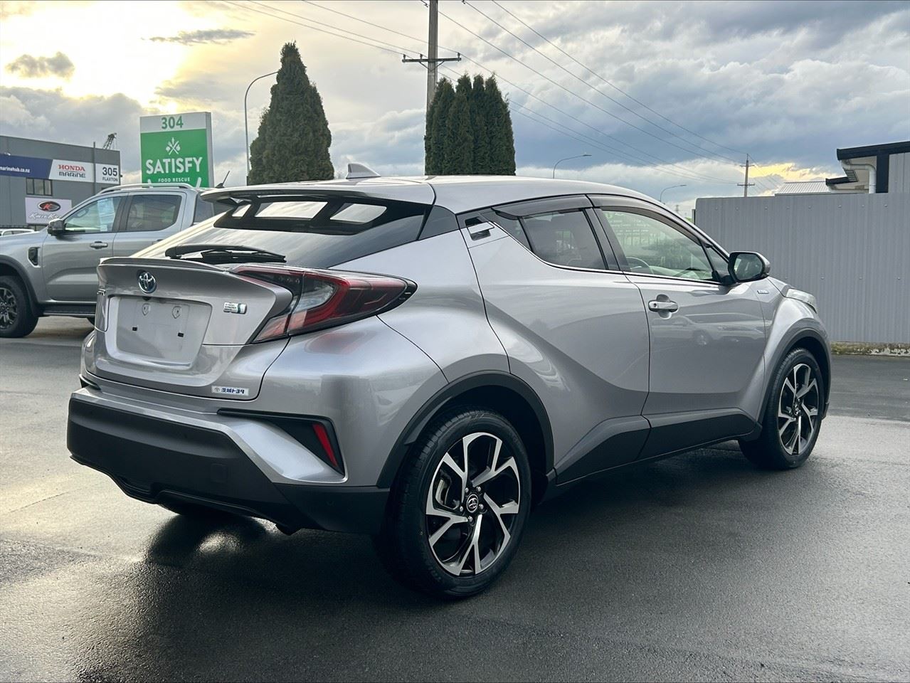 Vehicle image 3