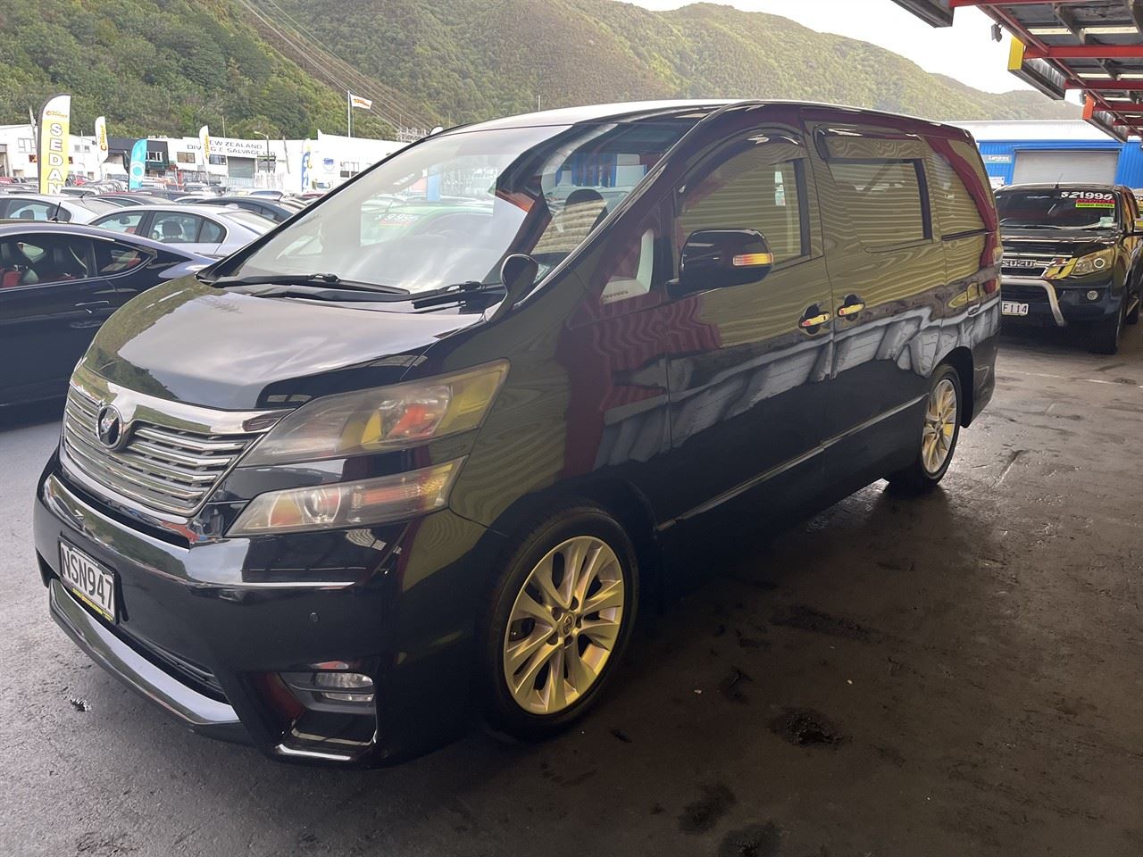 Vehicle image 3