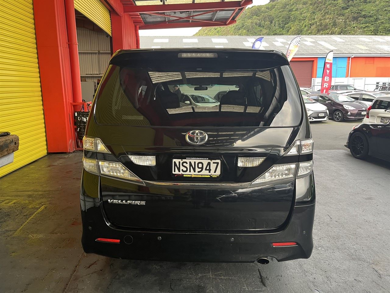 Vehicle image 5