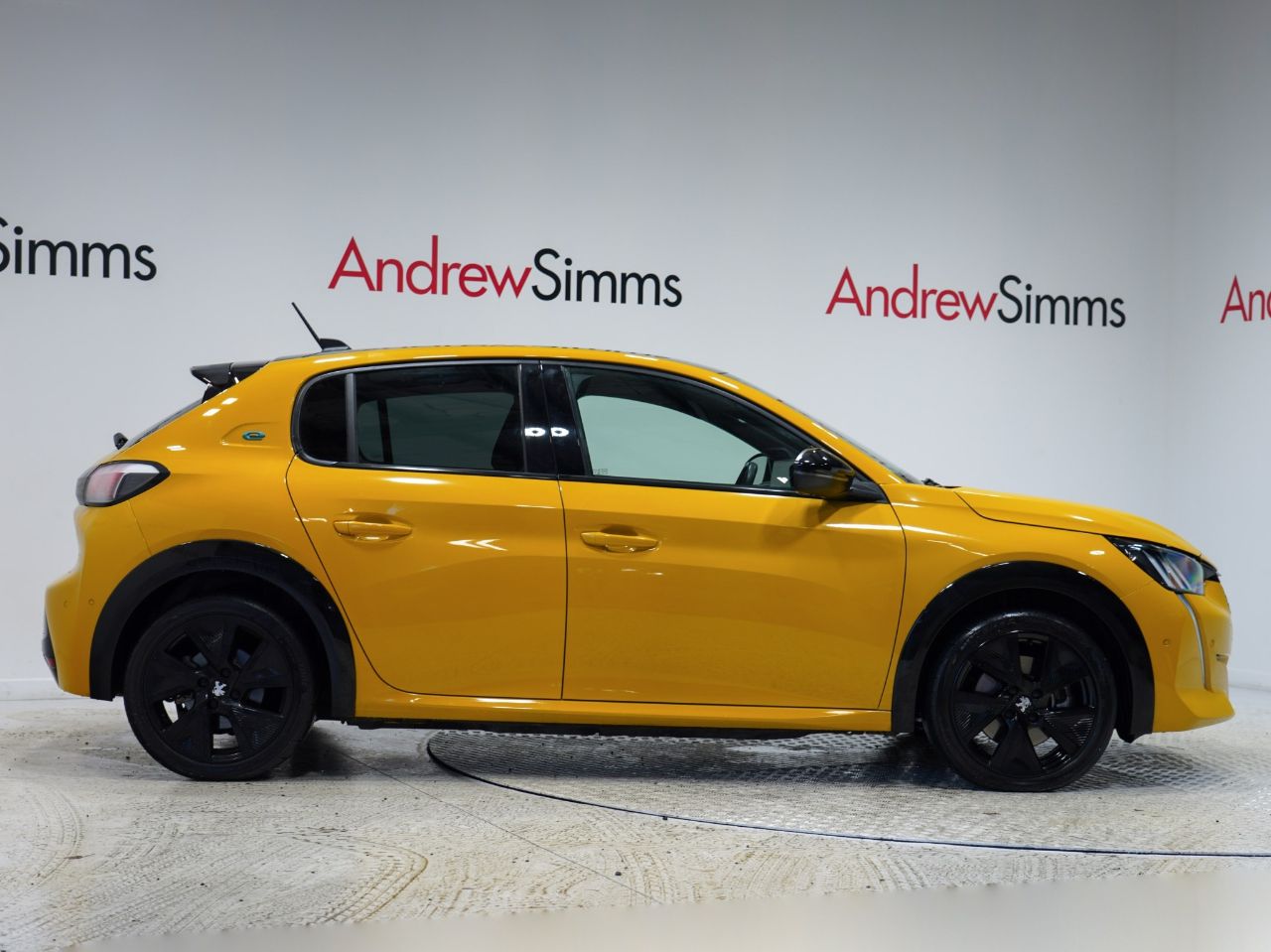 Vehicle image 3