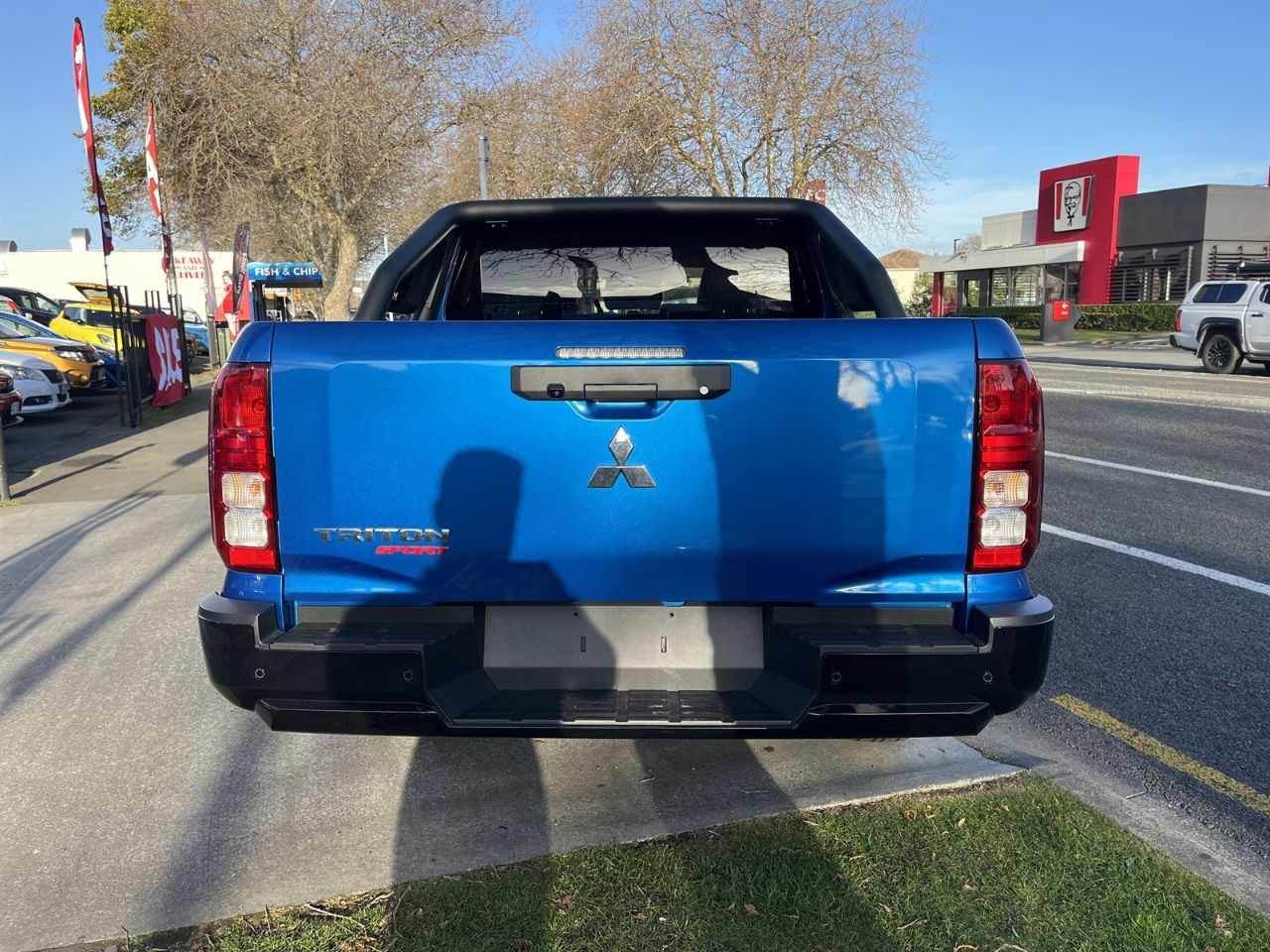 Vehicle image 5