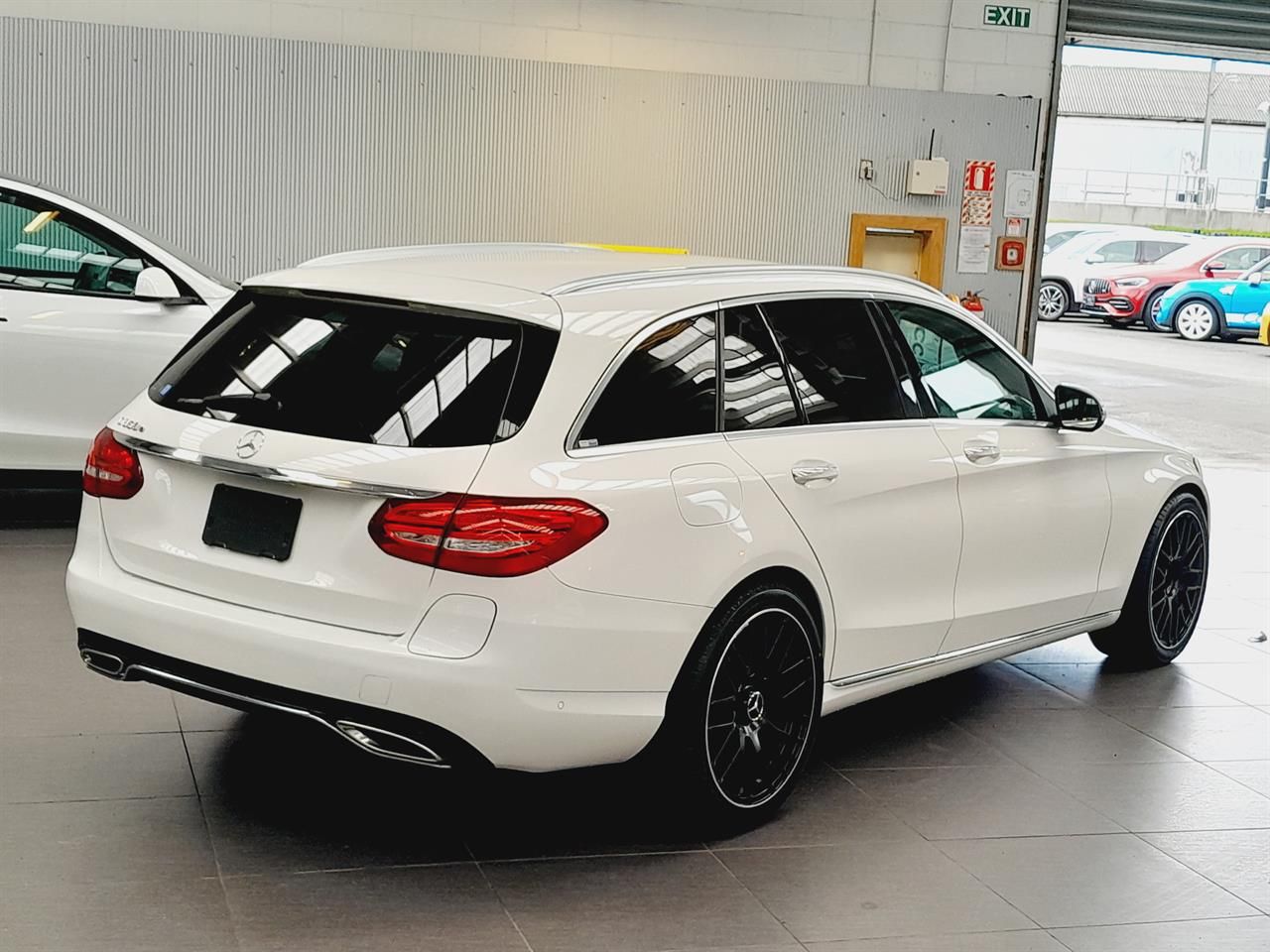Vehicle image 3