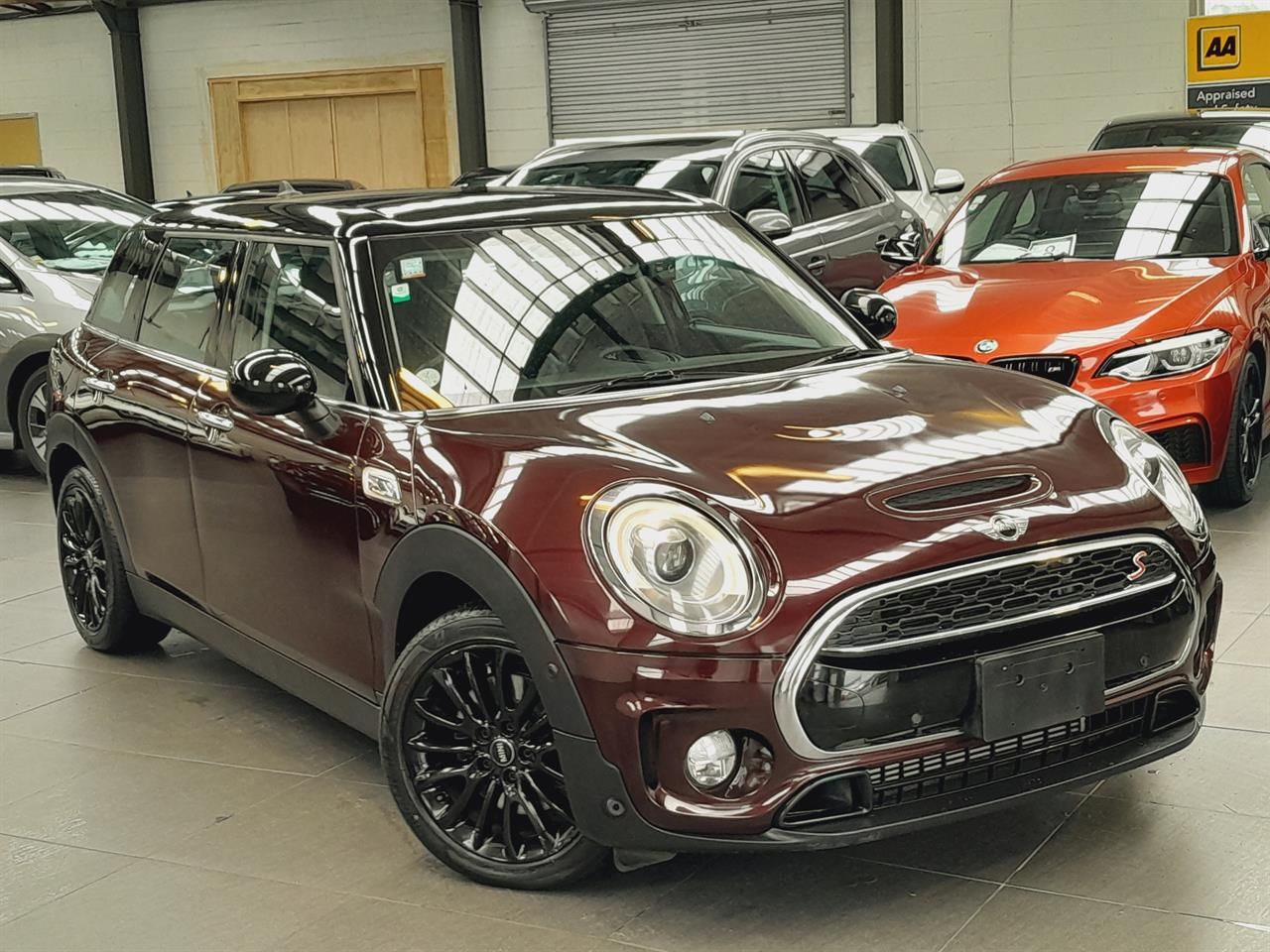 Vehicle image 1