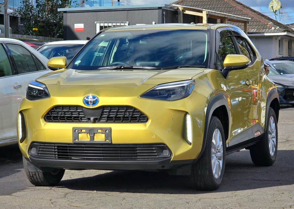 Vehicle image 3