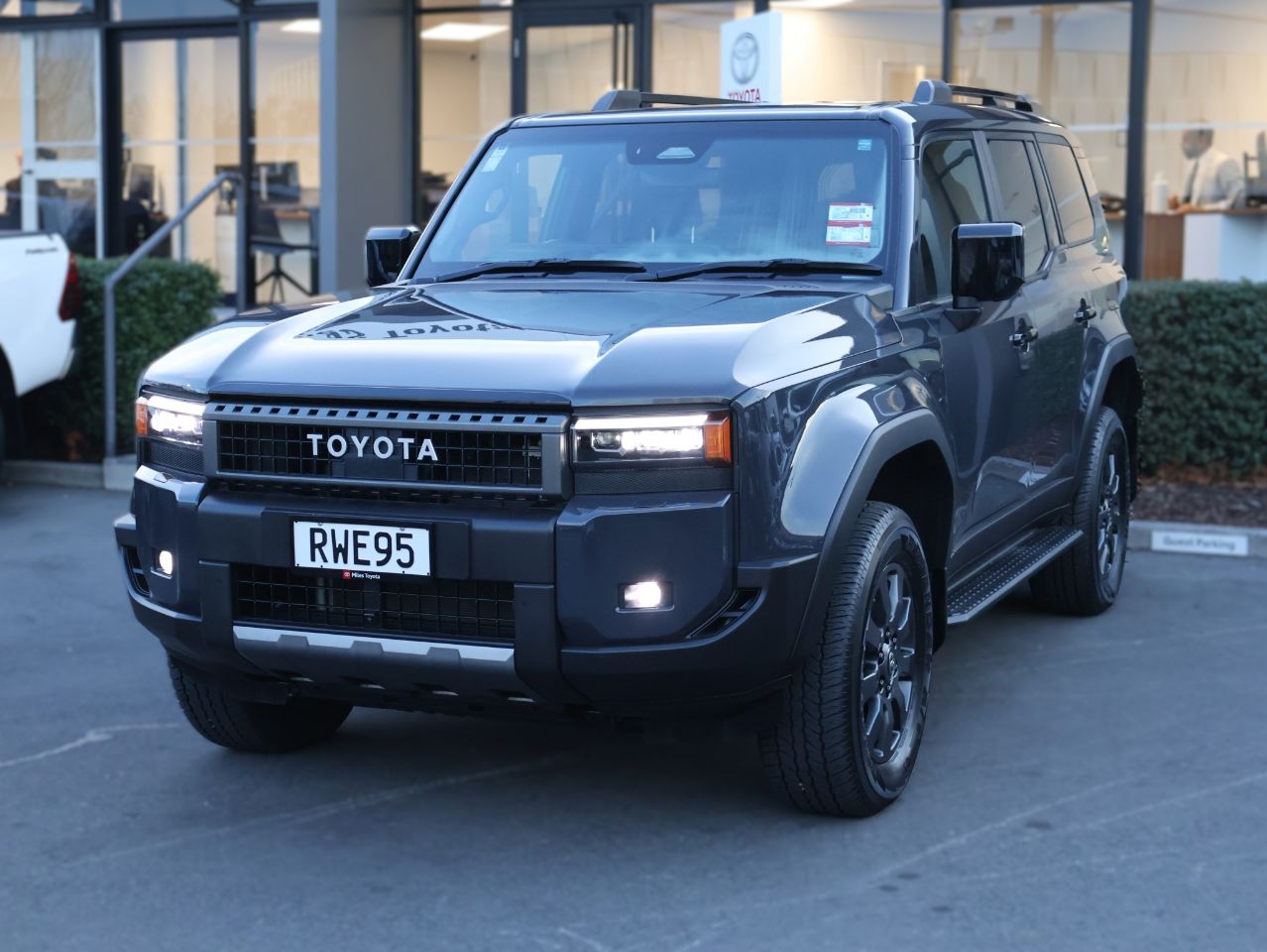 Vehicle image 3