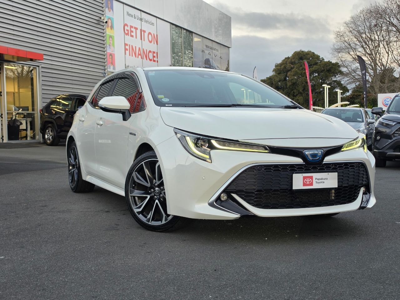 Vehicle image 3