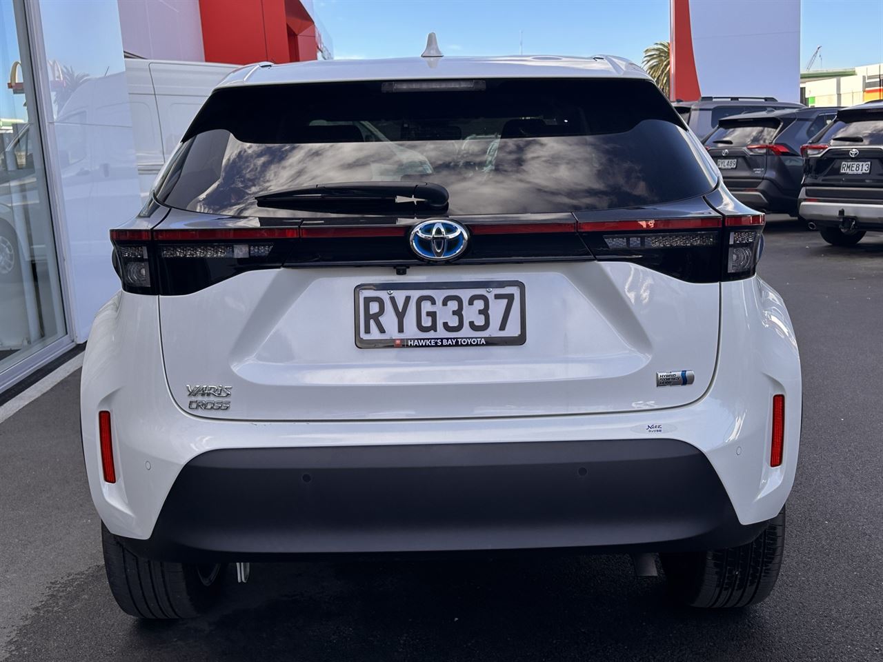 Vehicle image 4