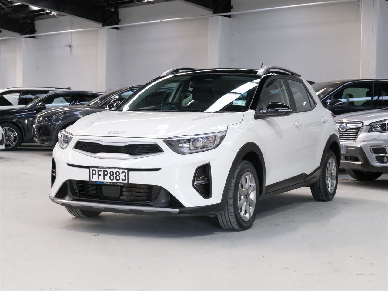Vehicle image 4