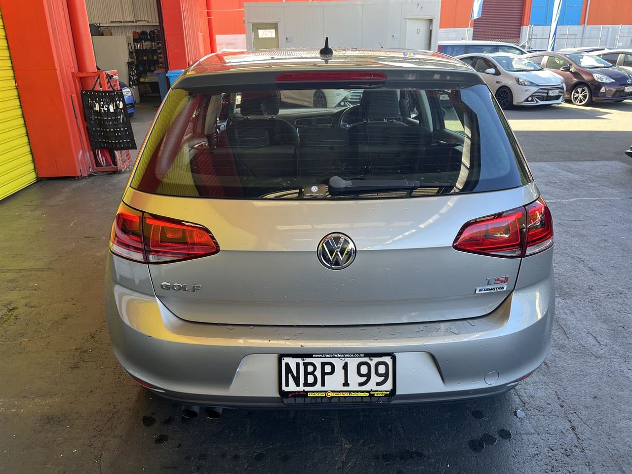 Vehicle image 5
