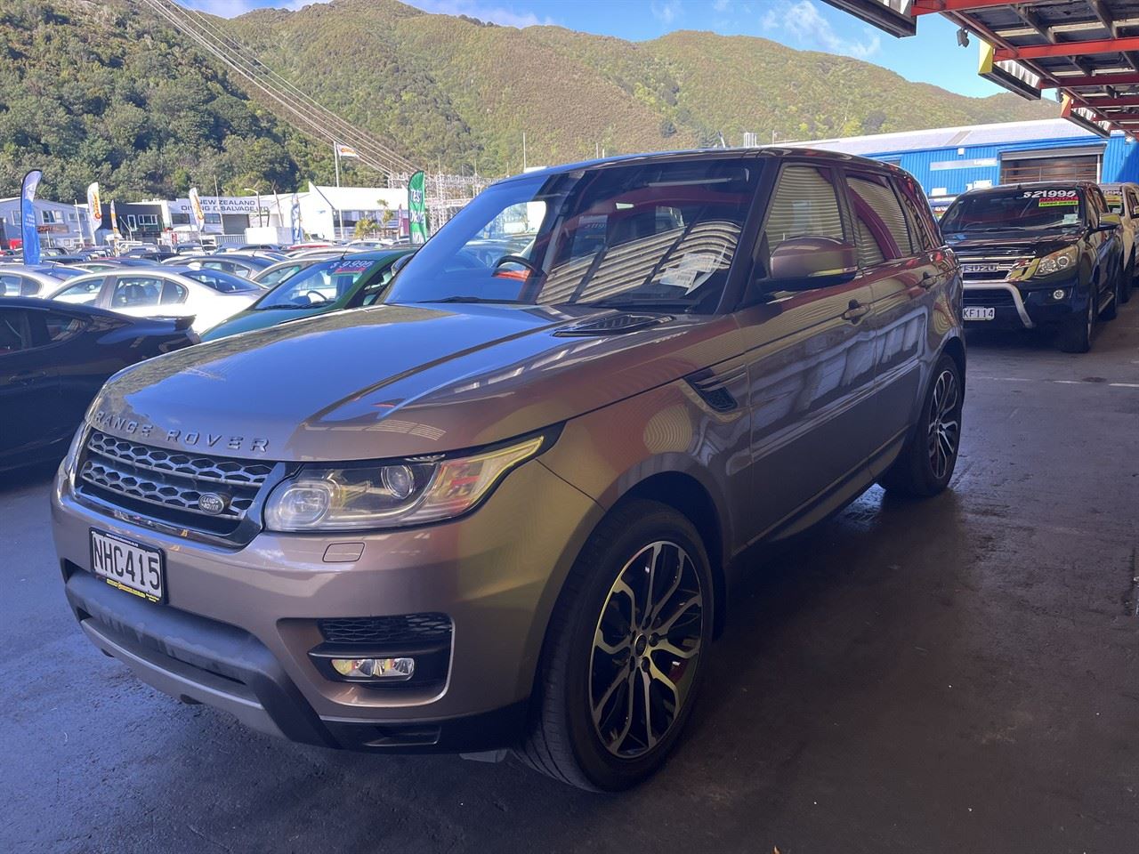 Vehicle image 3