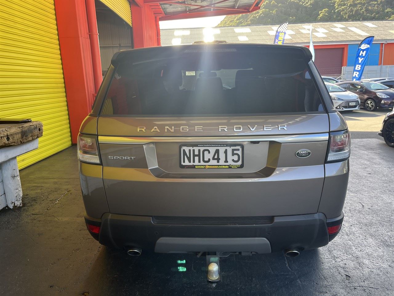 Vehicle image 5