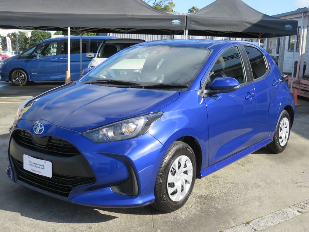 Vehicle image 3