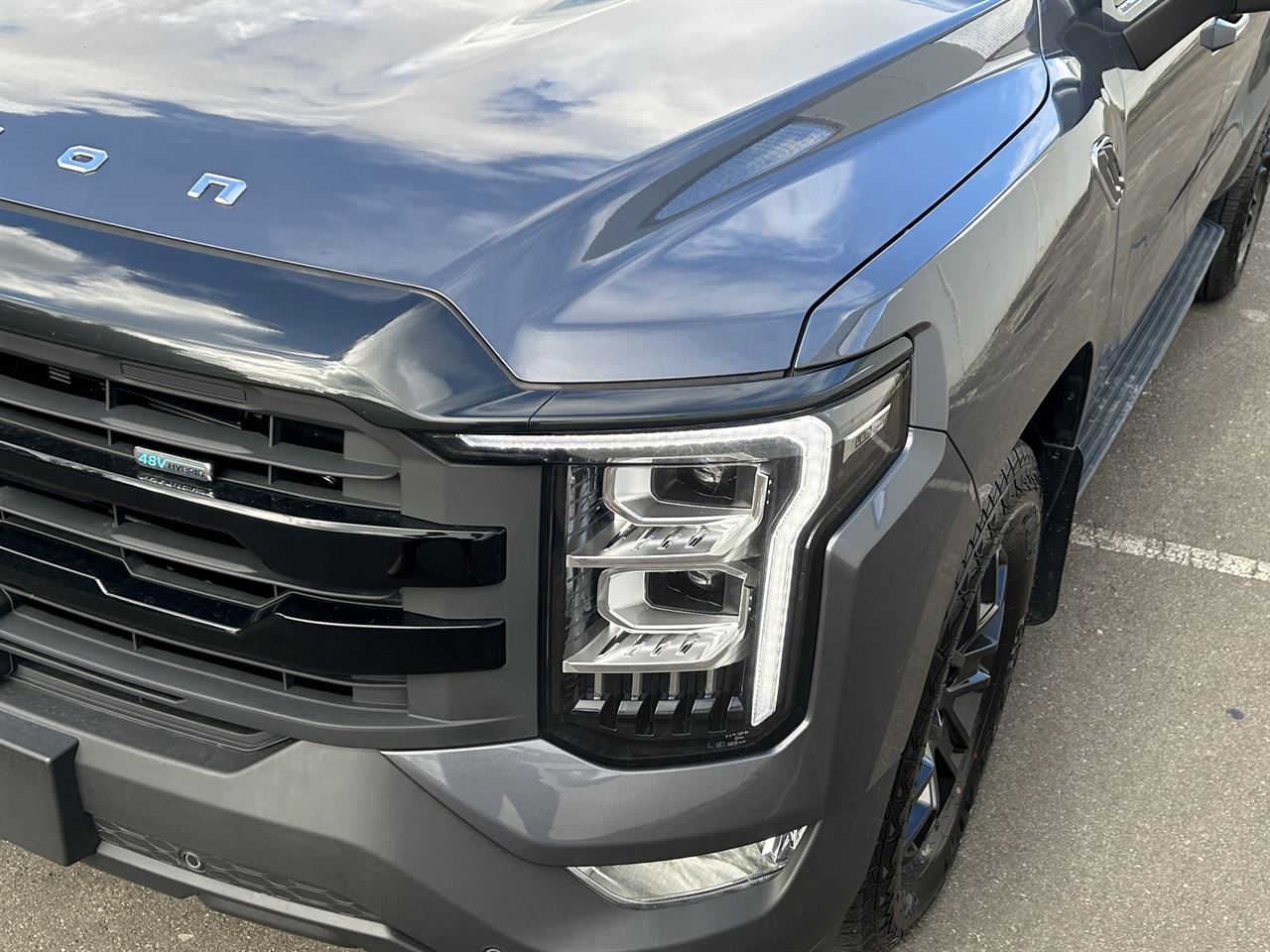 Vehicle image 4