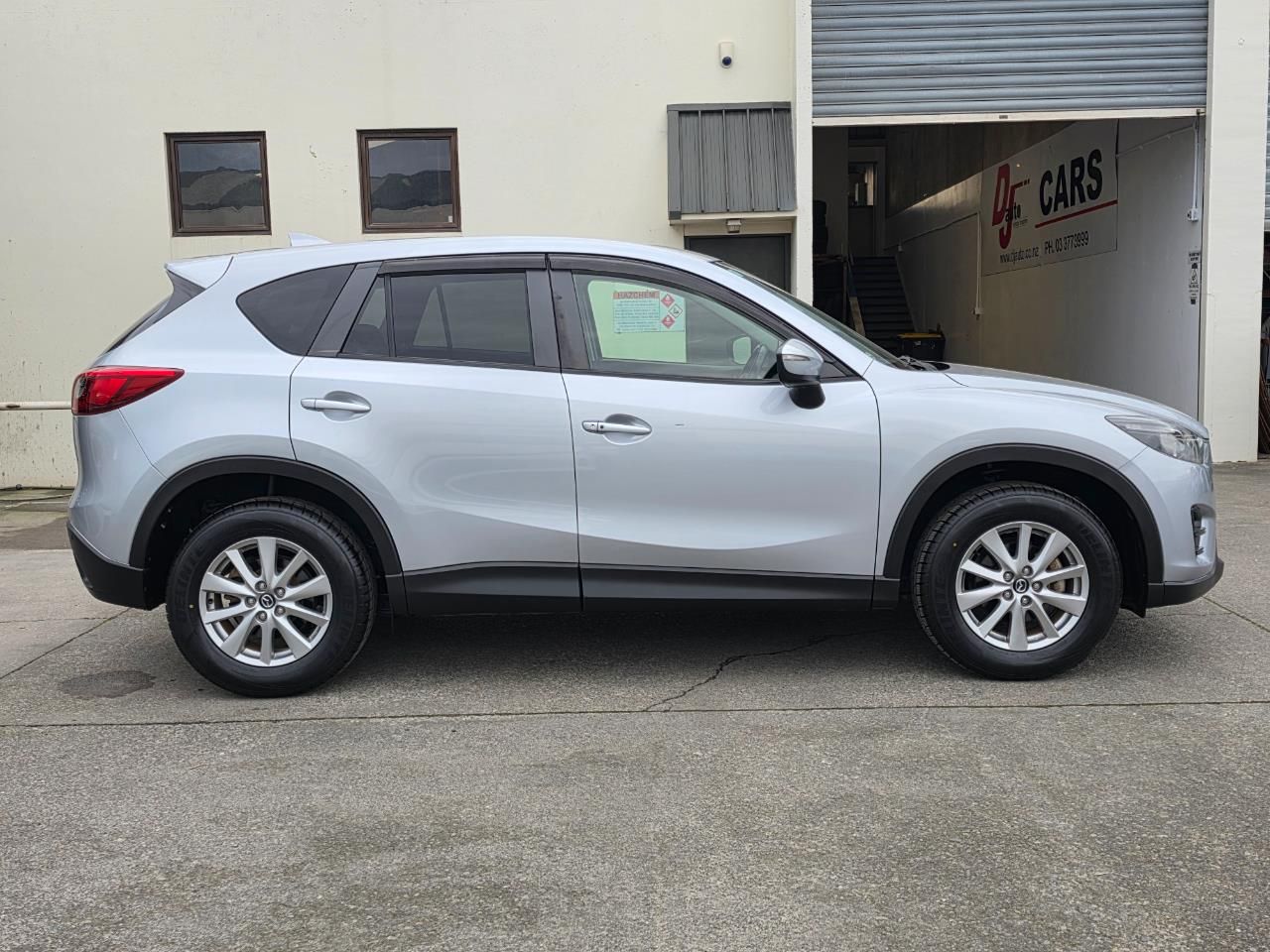 Vehicle image 5