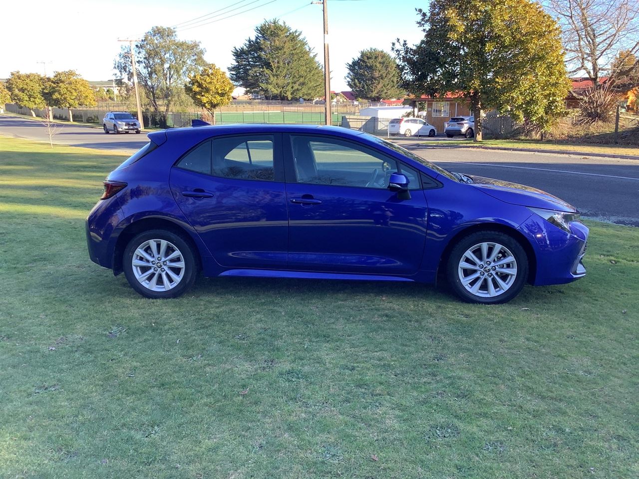 Vehicle image 4