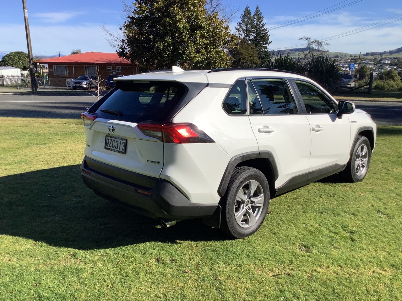 Vehicle image 4