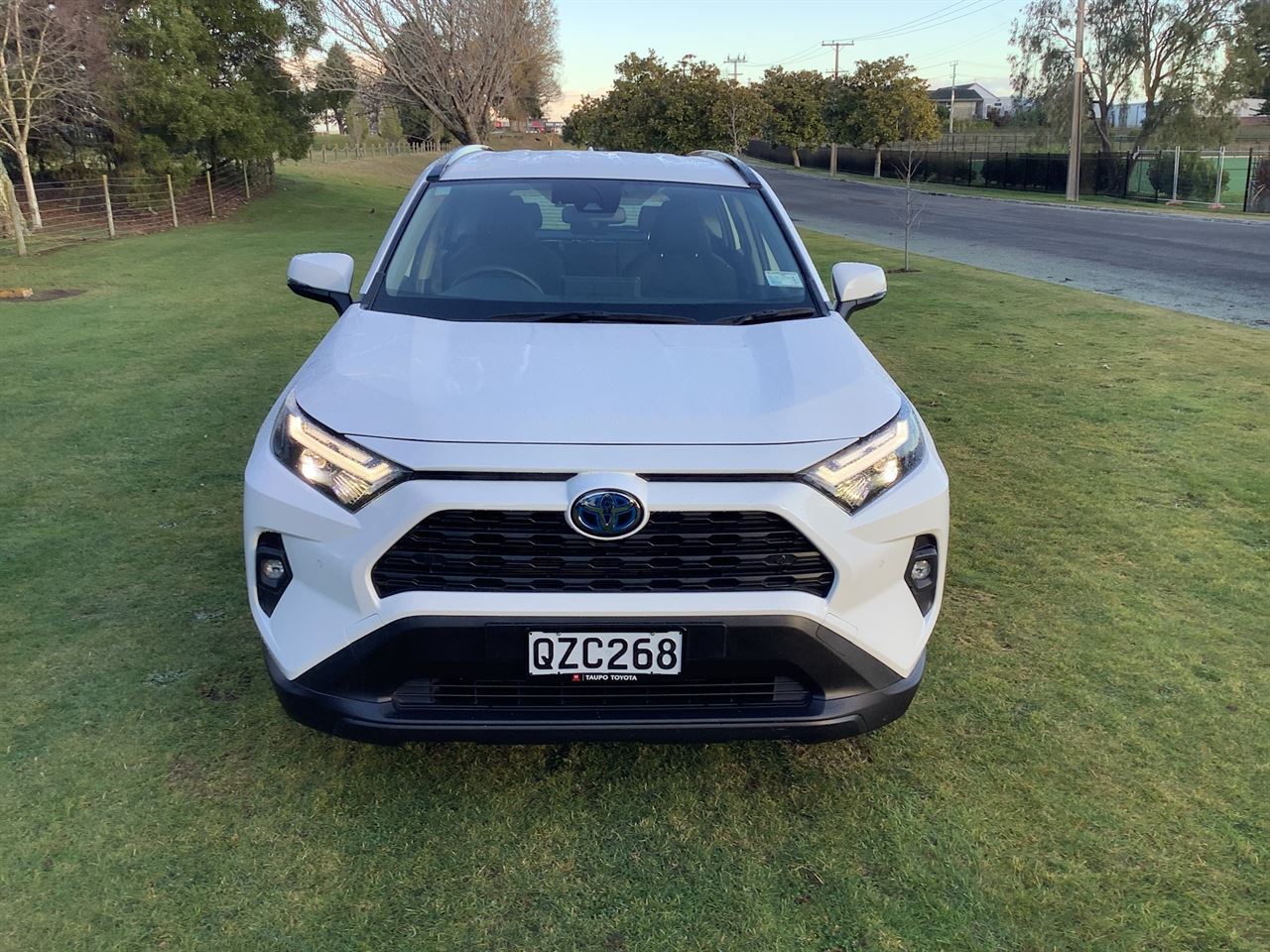 Vehicle image 3