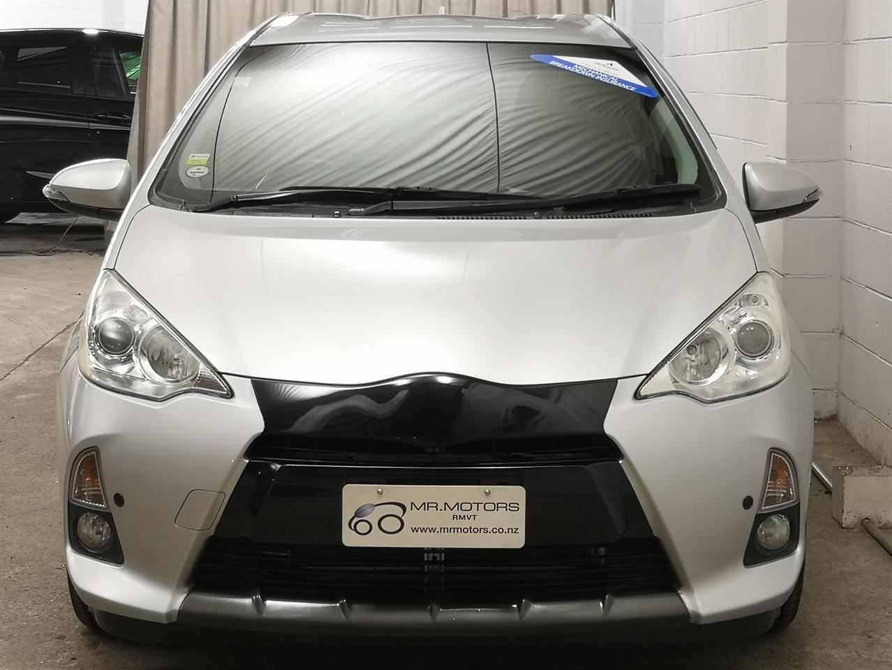 Vehicle image 4