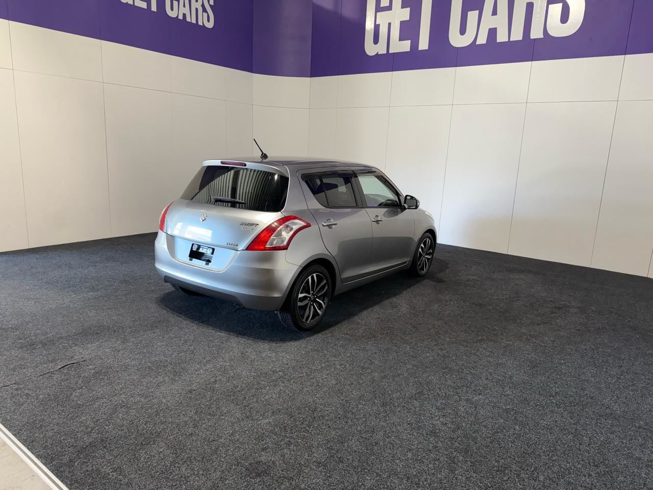 Vehicle image 4