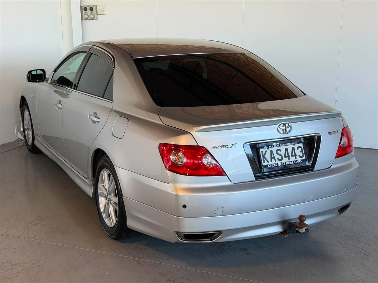 Vehicle image 4
