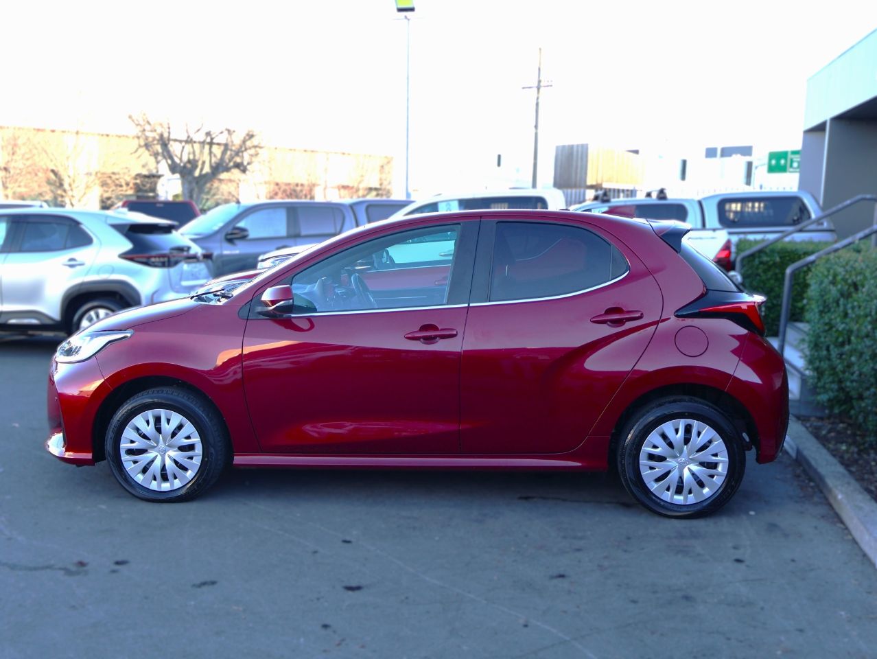 Vehicle image 4