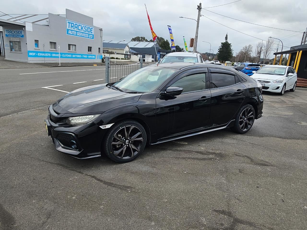Vehicle image 3