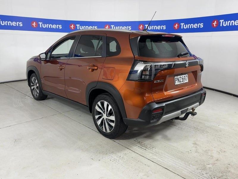 Vehicle image 5