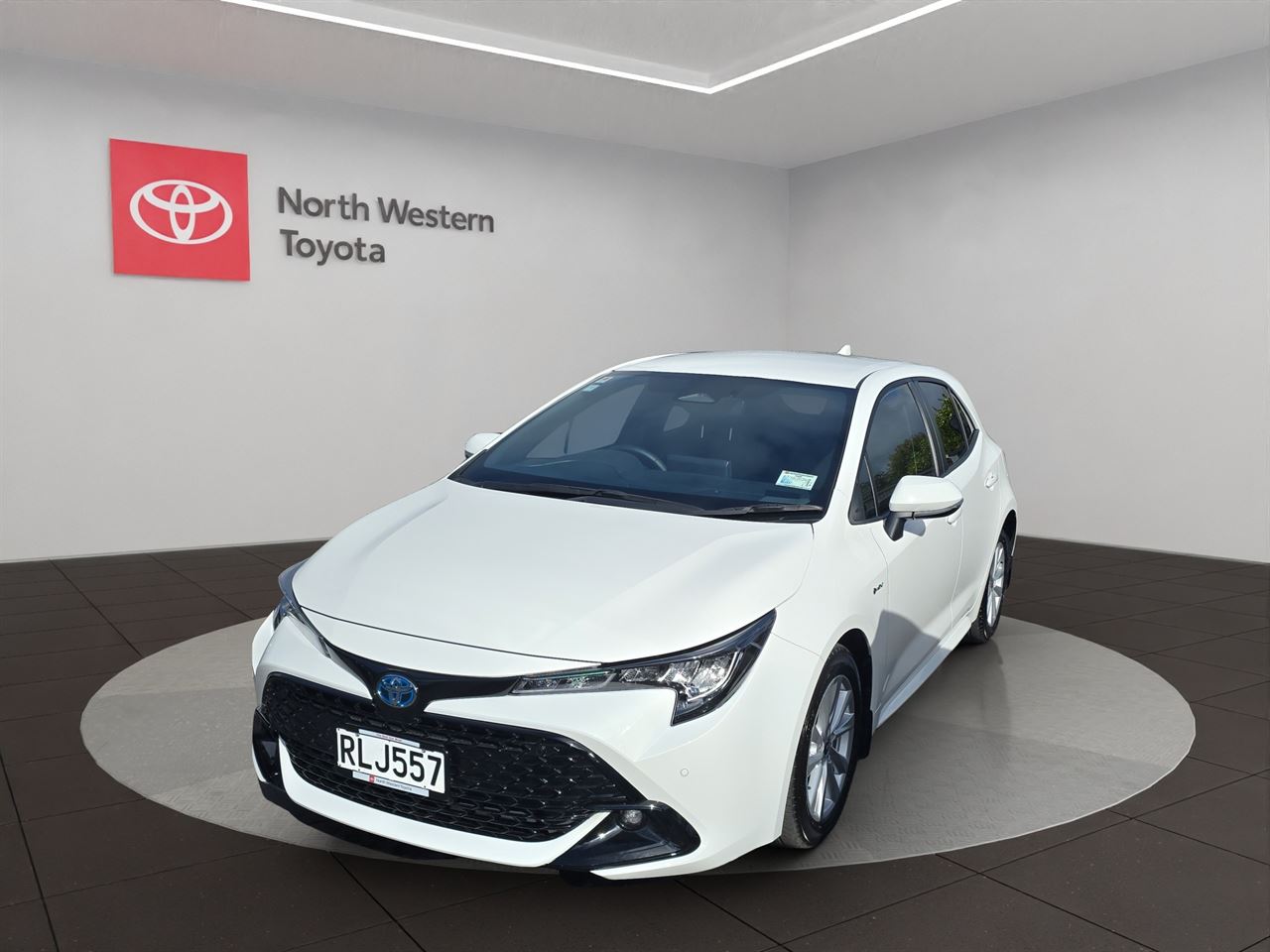 Vehicle image 3