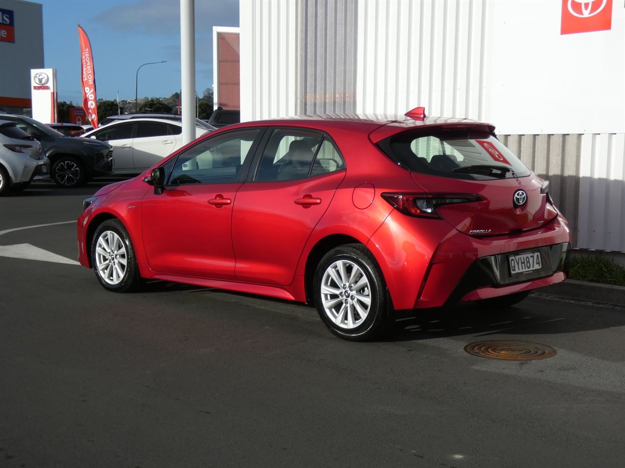Vehicle image 5