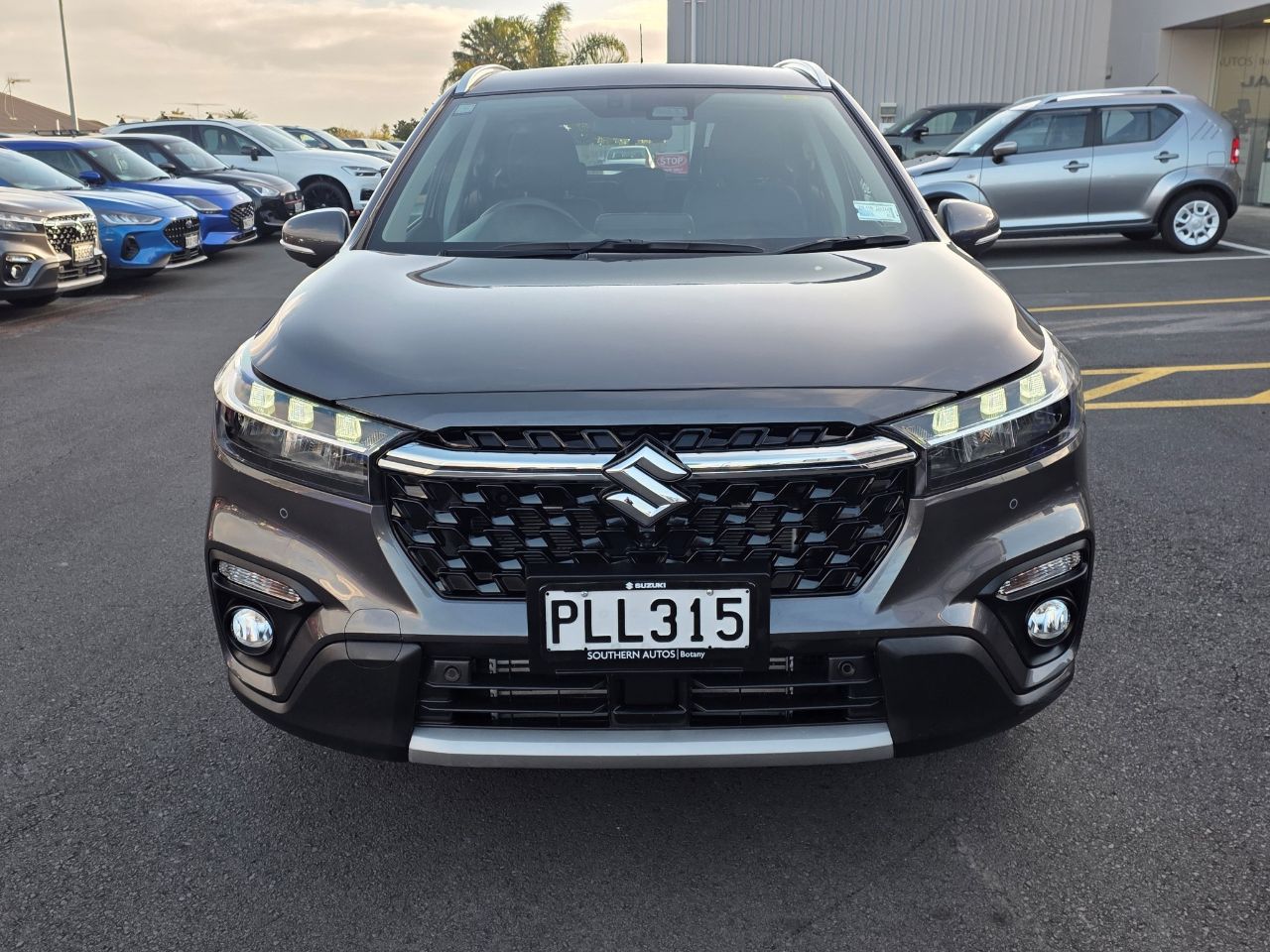 Vehicle image 3