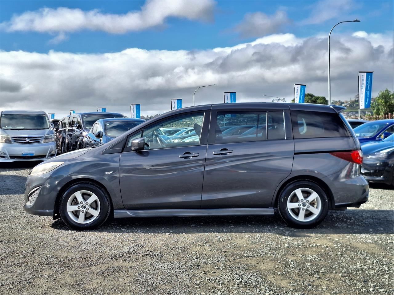 Vehicle image 4