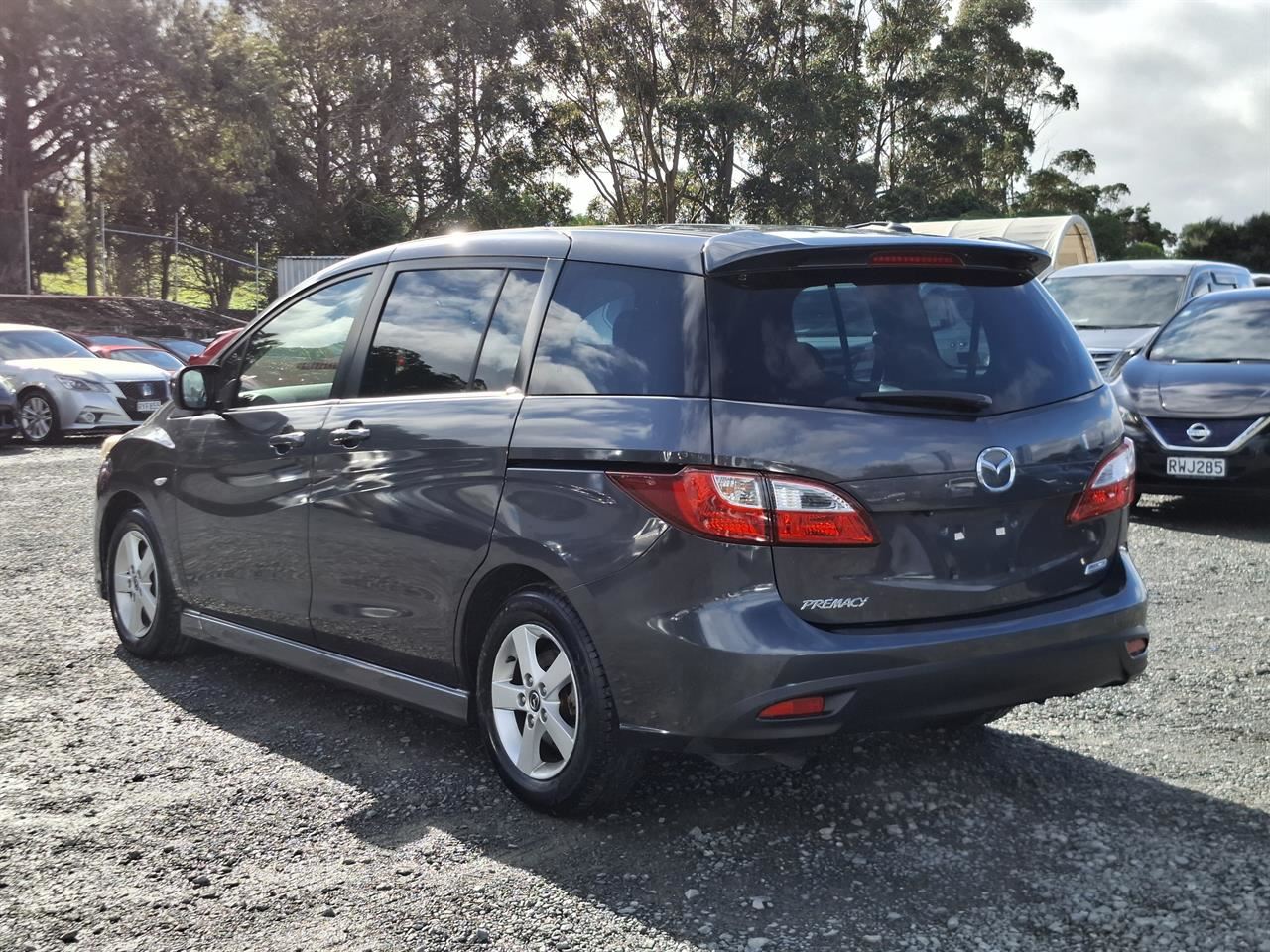Vehicle image 5