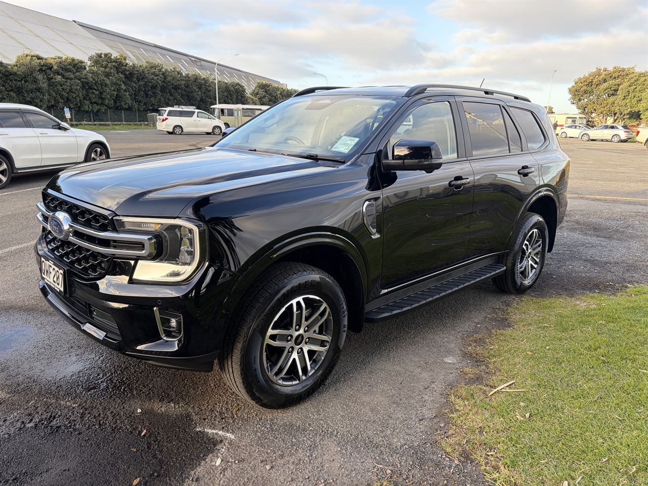Vehicle image 3