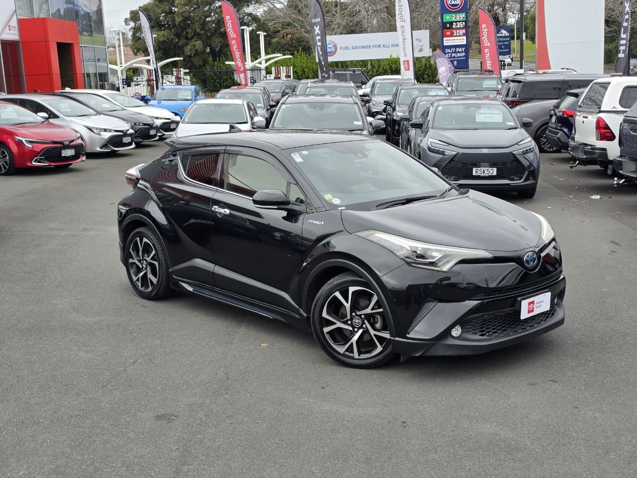 Vehicle image 5