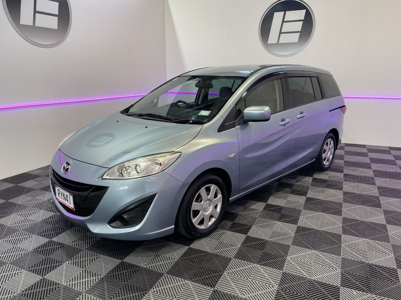 Vehicle image 3