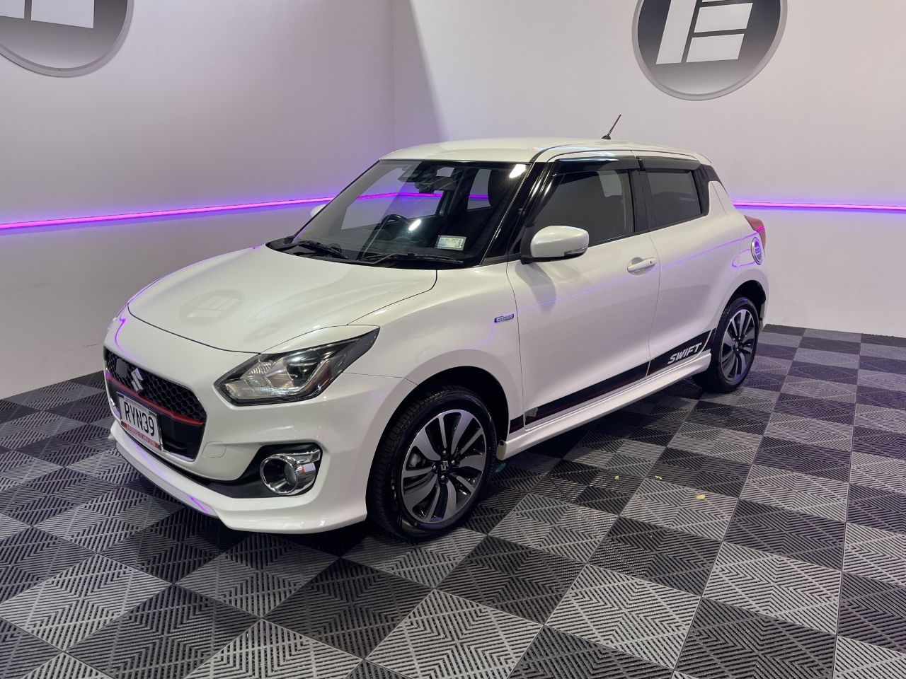 Vehicle image 3