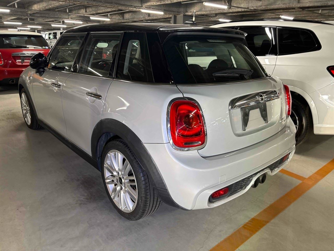 Vehicle image 2