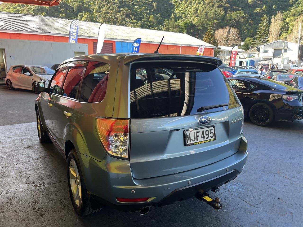 Vehicle image 4
