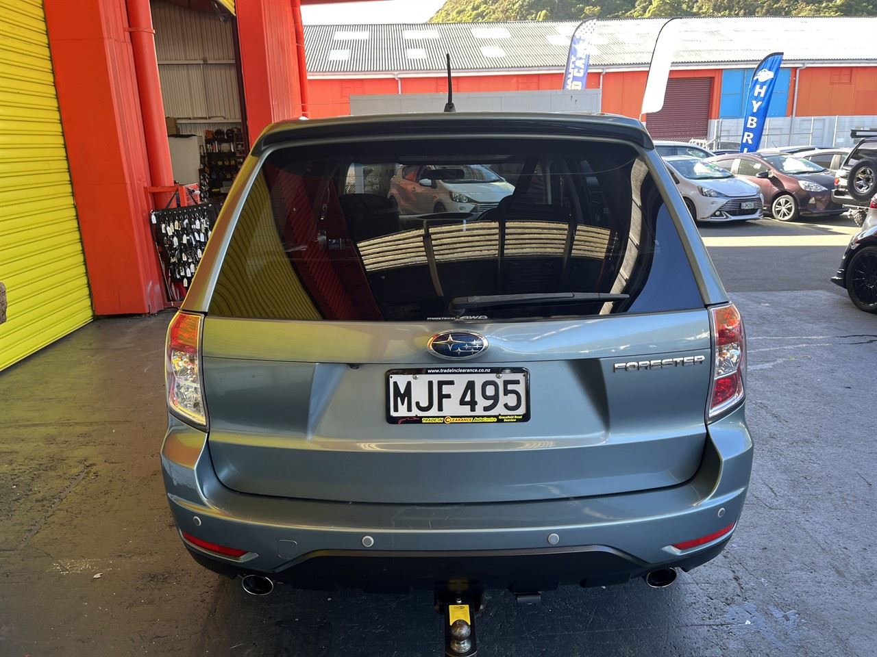 Vehicle image 5