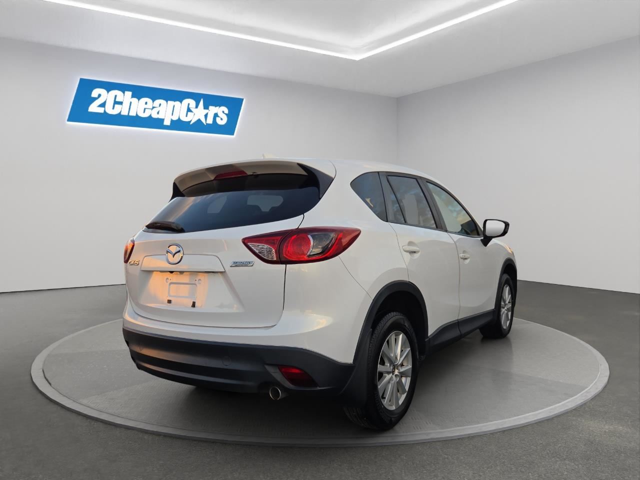 Vehicle image 5