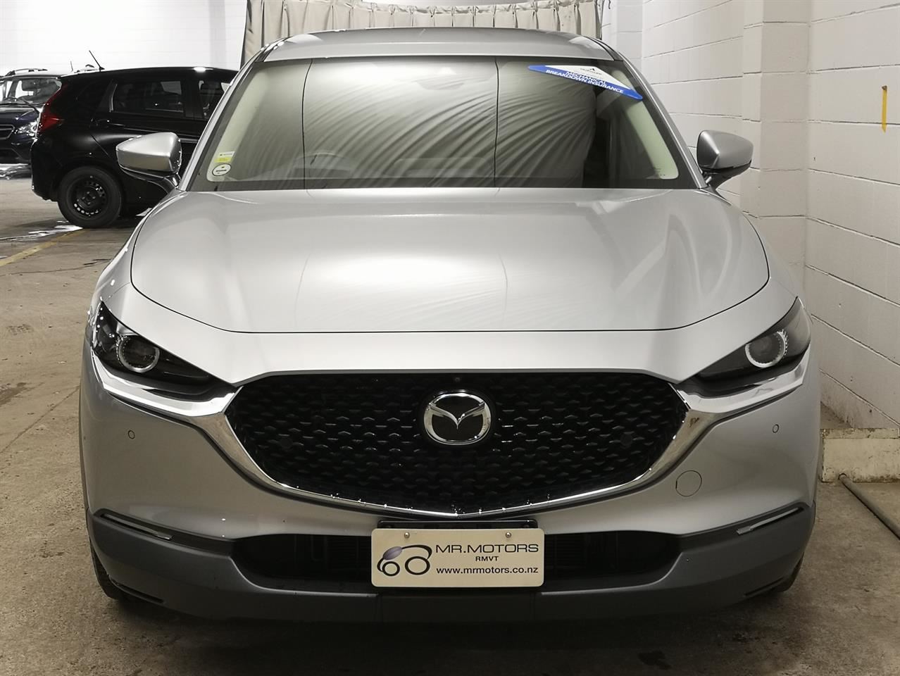 Vehicle image 4