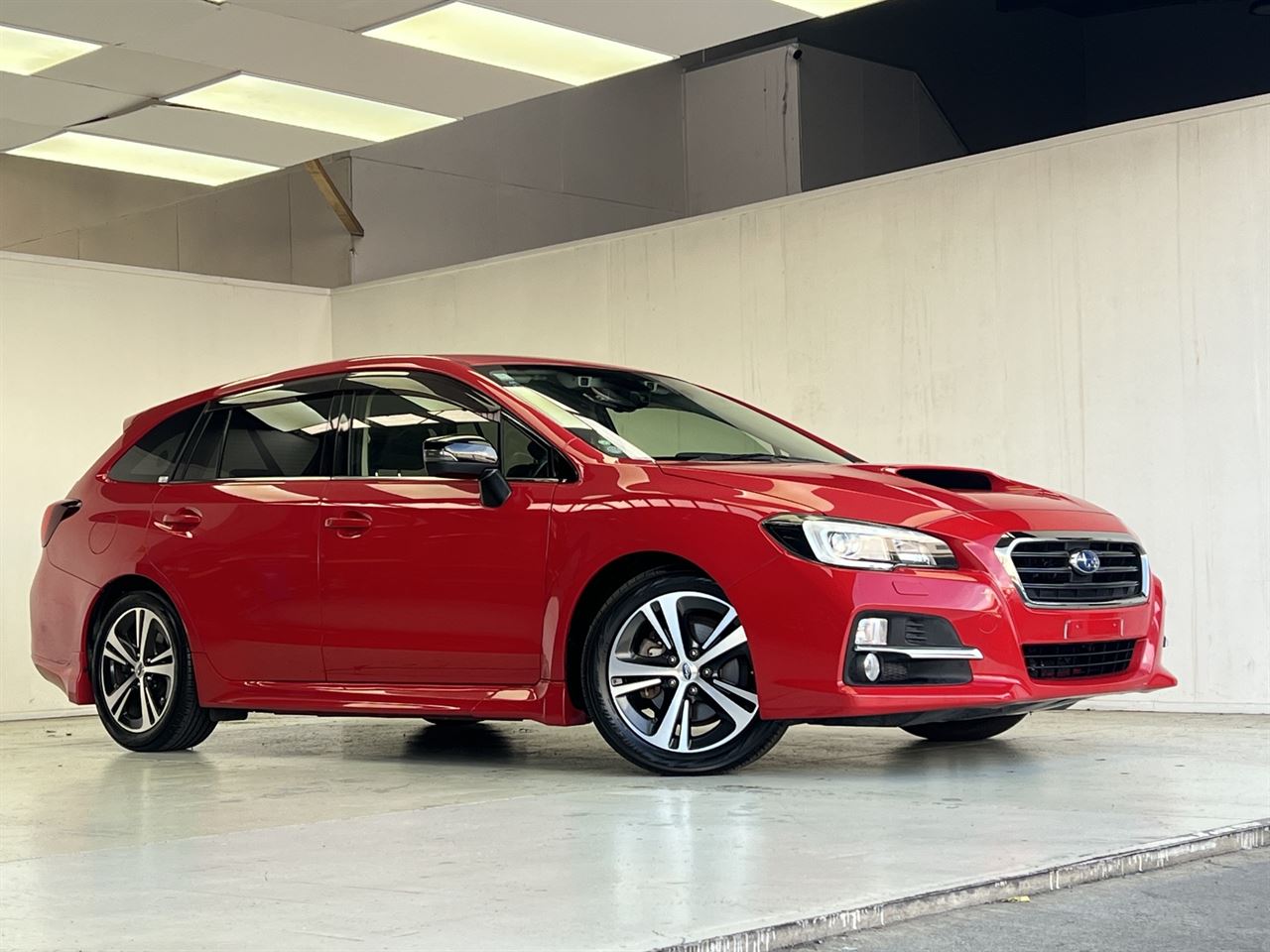 Vehicle image 4