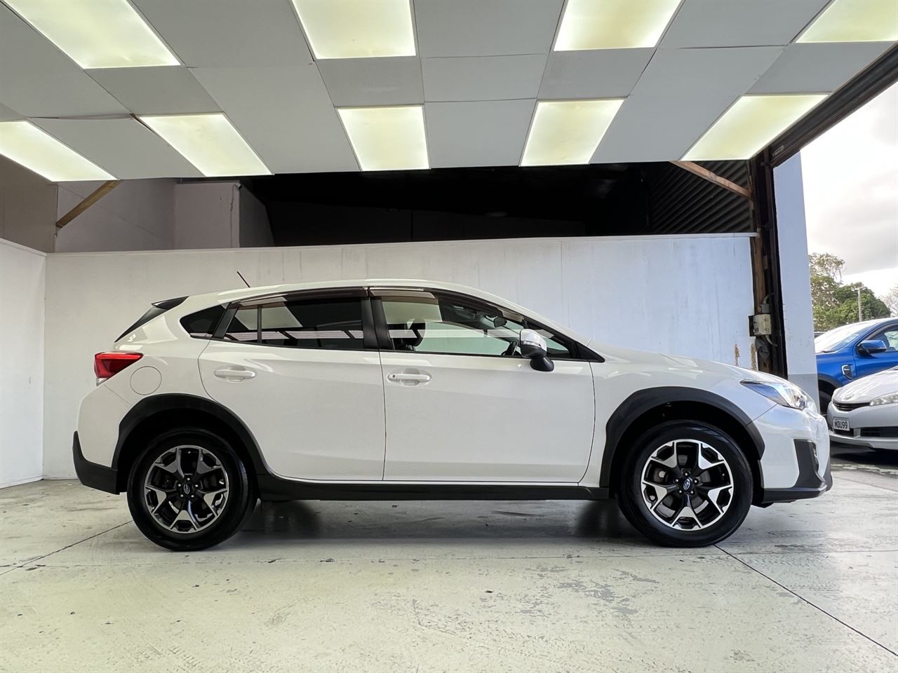Vehicle image 5