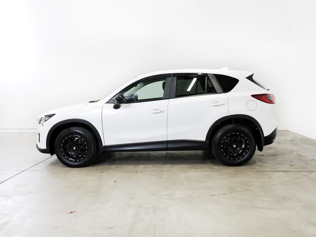 Vehicle image 5