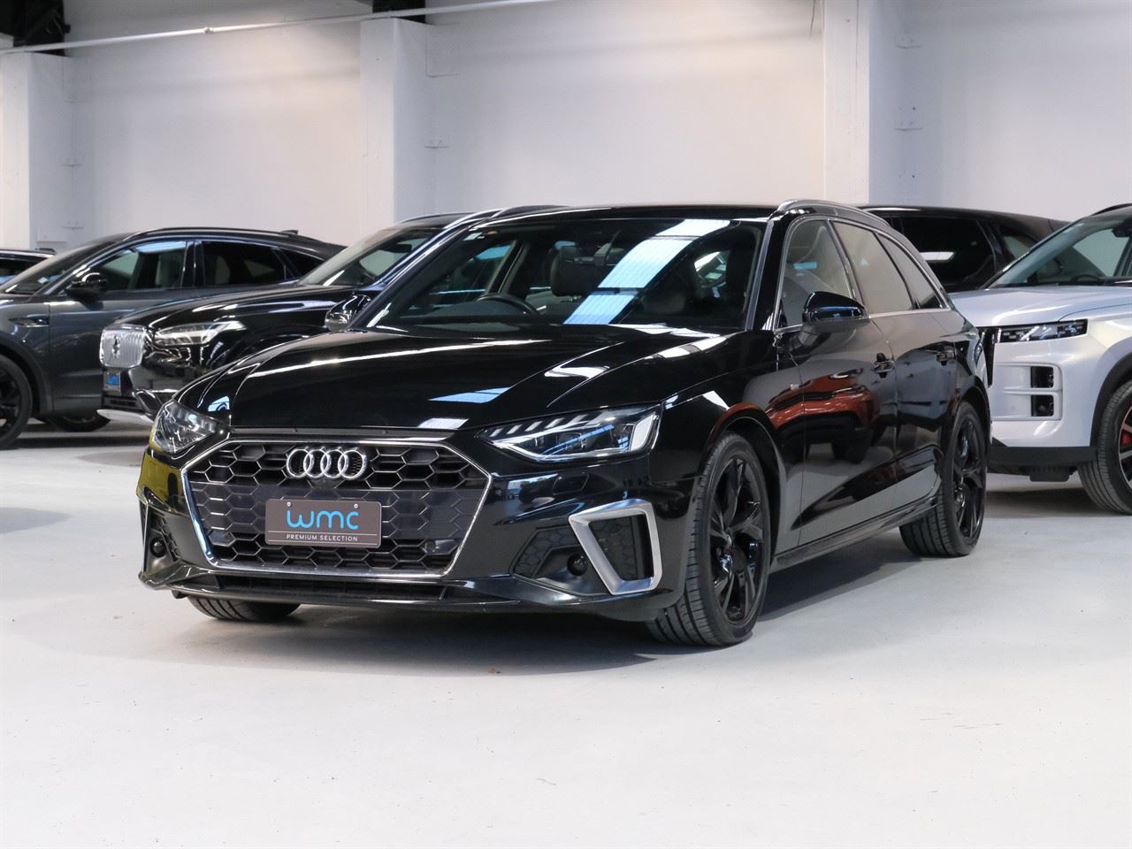 Vehicle image 4