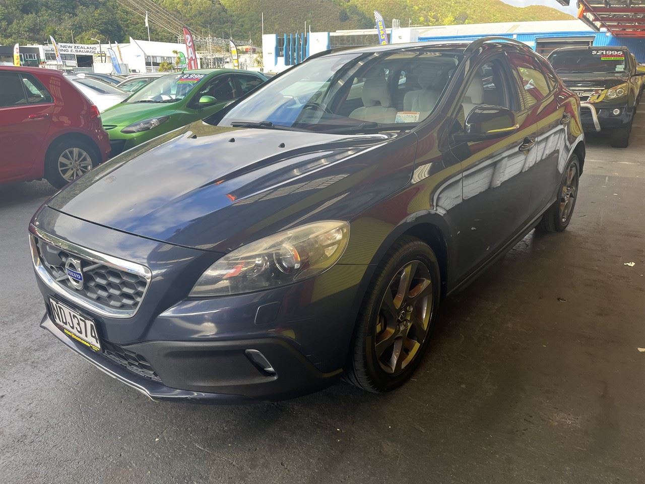 Vehicle image 3
